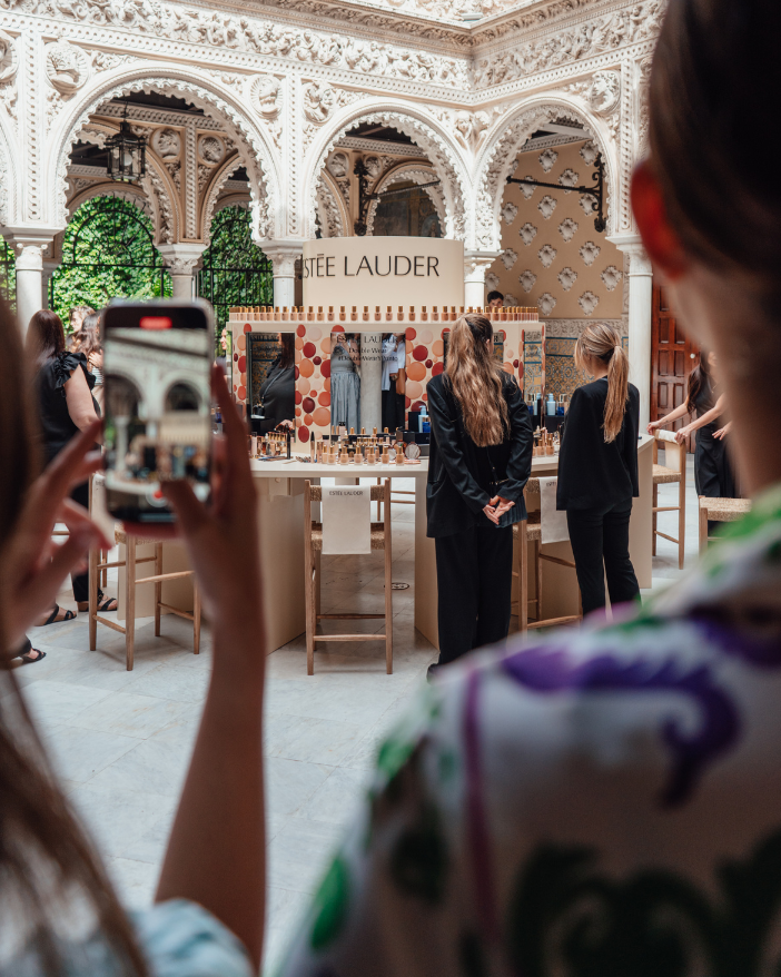 Estée Lauder<br>Double Wear Day Sevilla